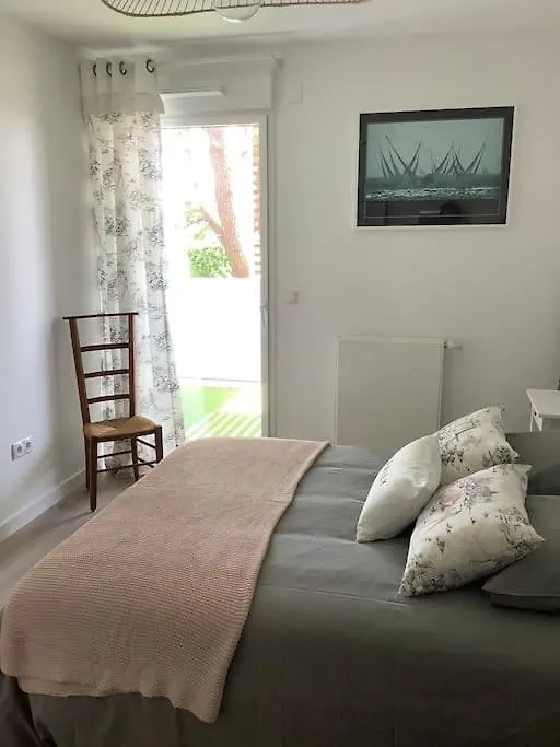Carnac Grand Appartement Cosy 2 Personnes 0*,  France
